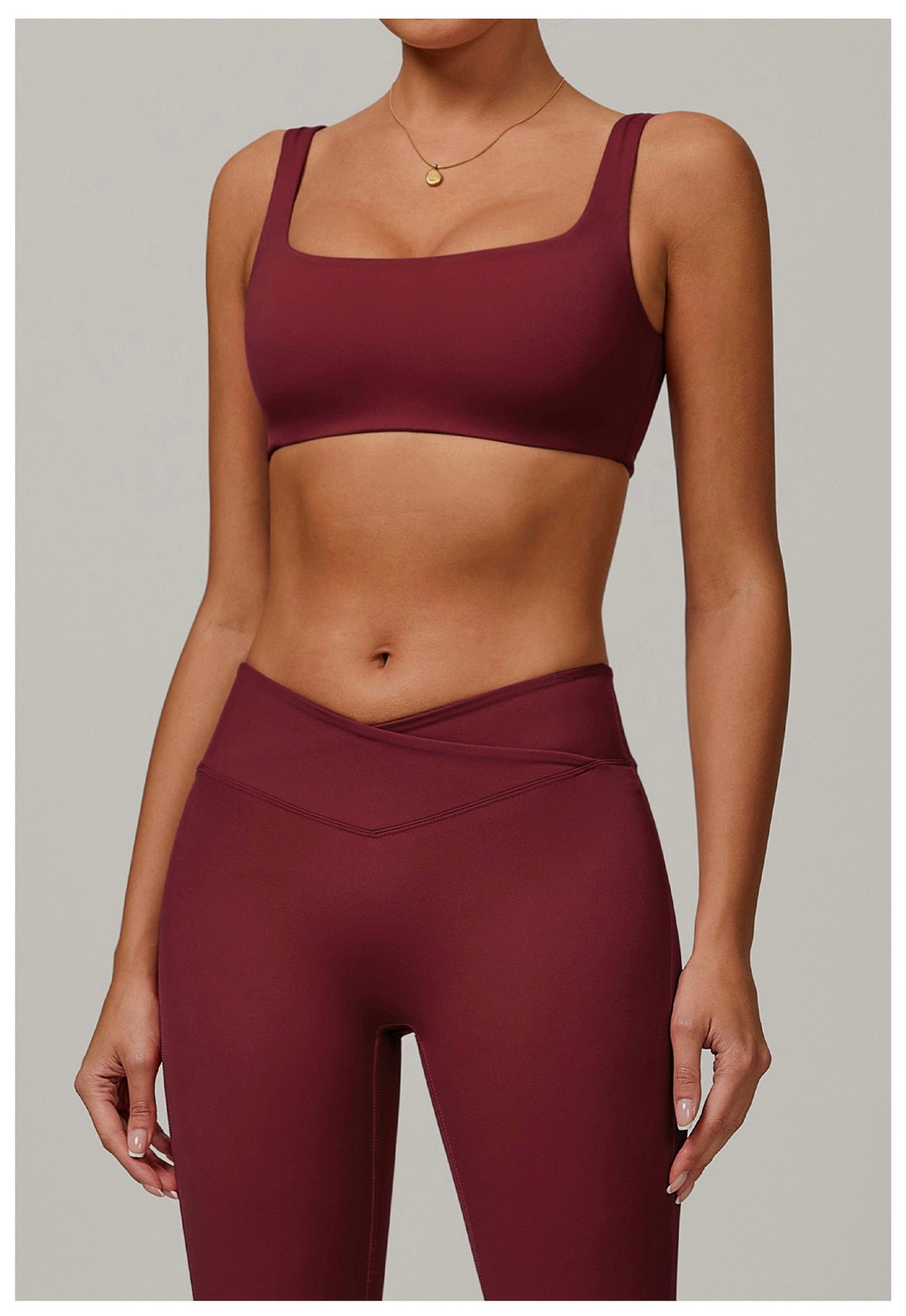 Seamless Square-Neck Sports Bra - Navy