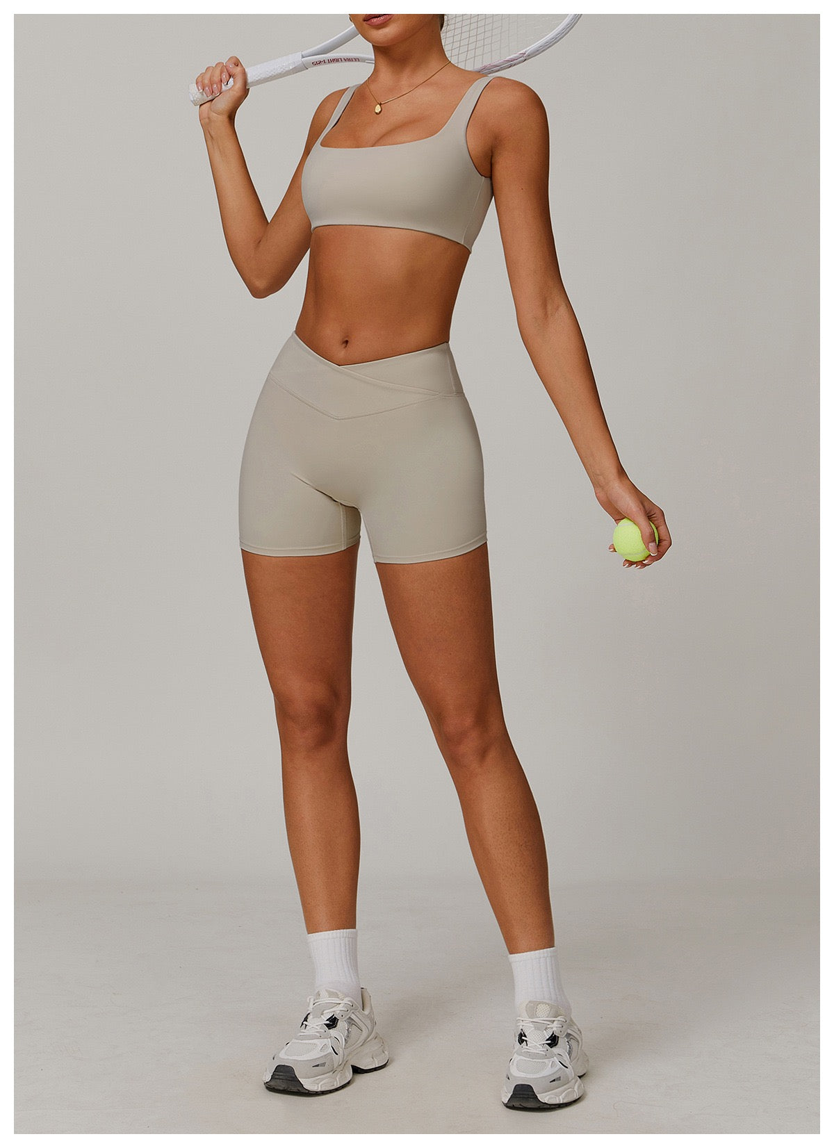 Seamless Square-Neck Sports Bra - Navy