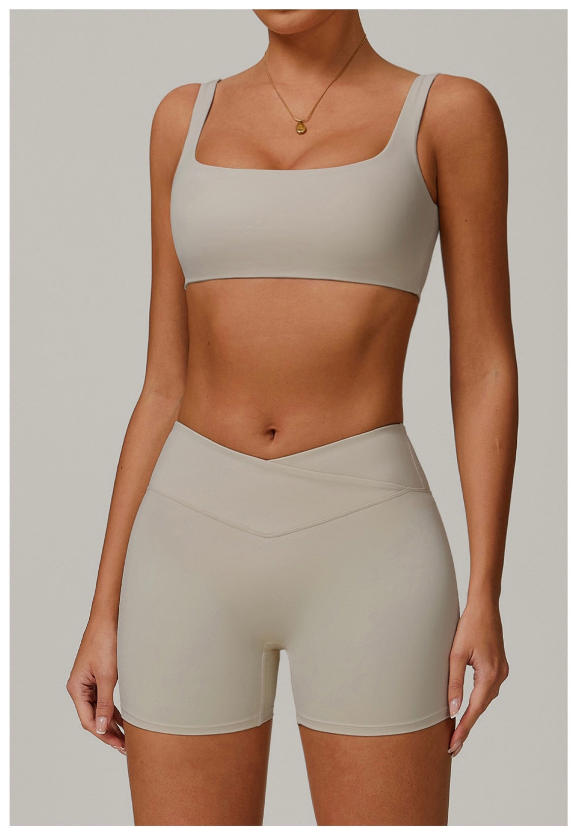 Seamless Square-Neck Sports Bra - Navy