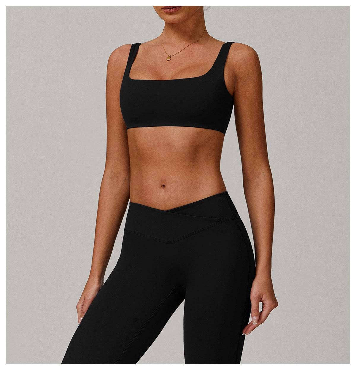 Seamless Square-Neck Sports Bra - Navy
