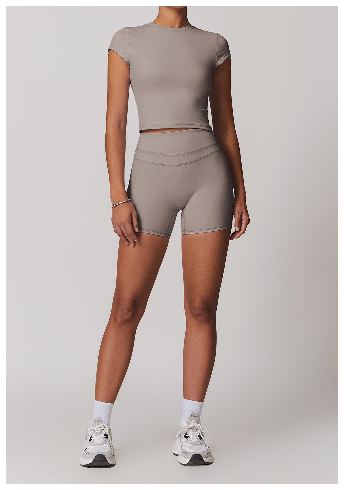 Gym crop top for women