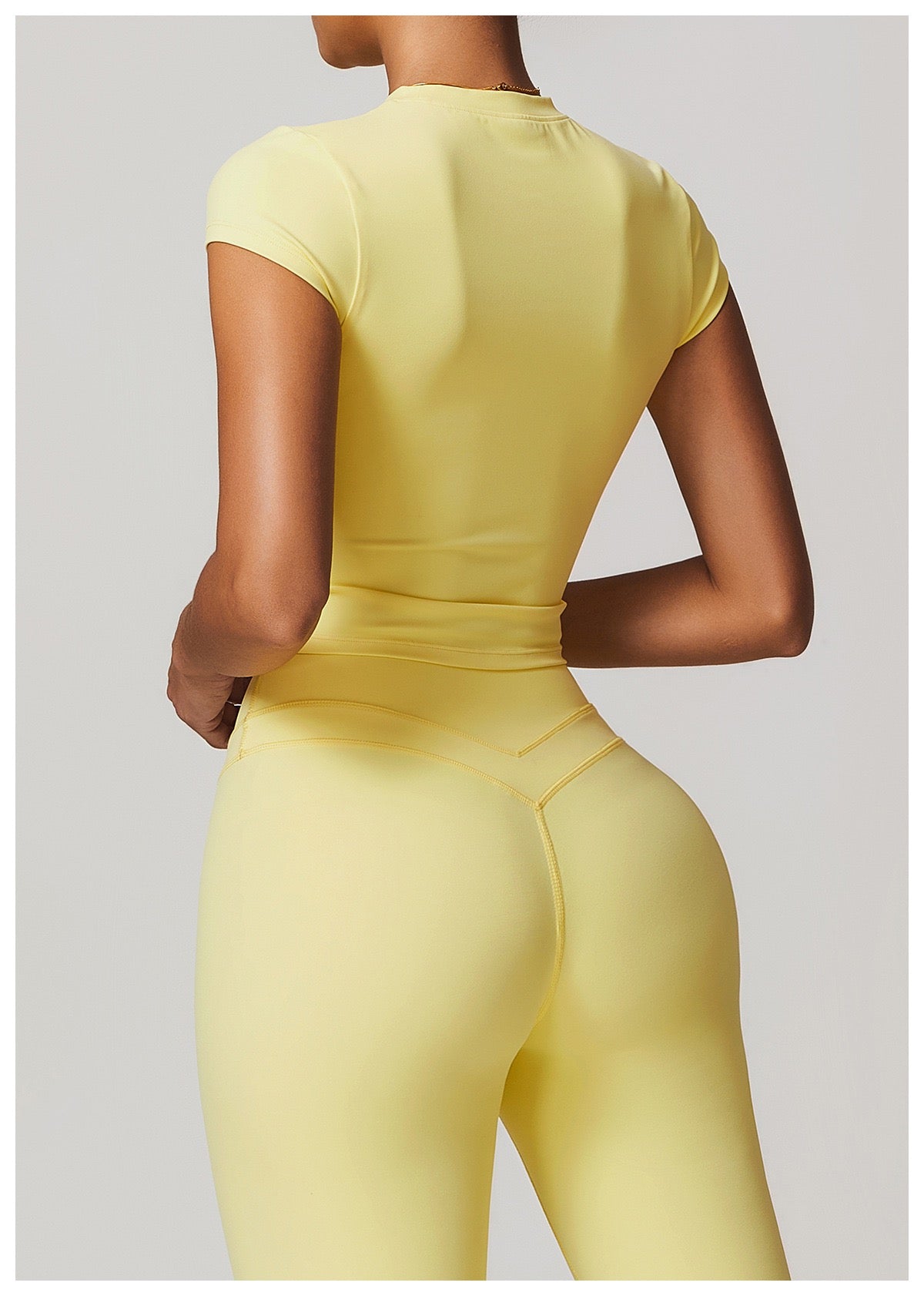 High-performance gym crop top