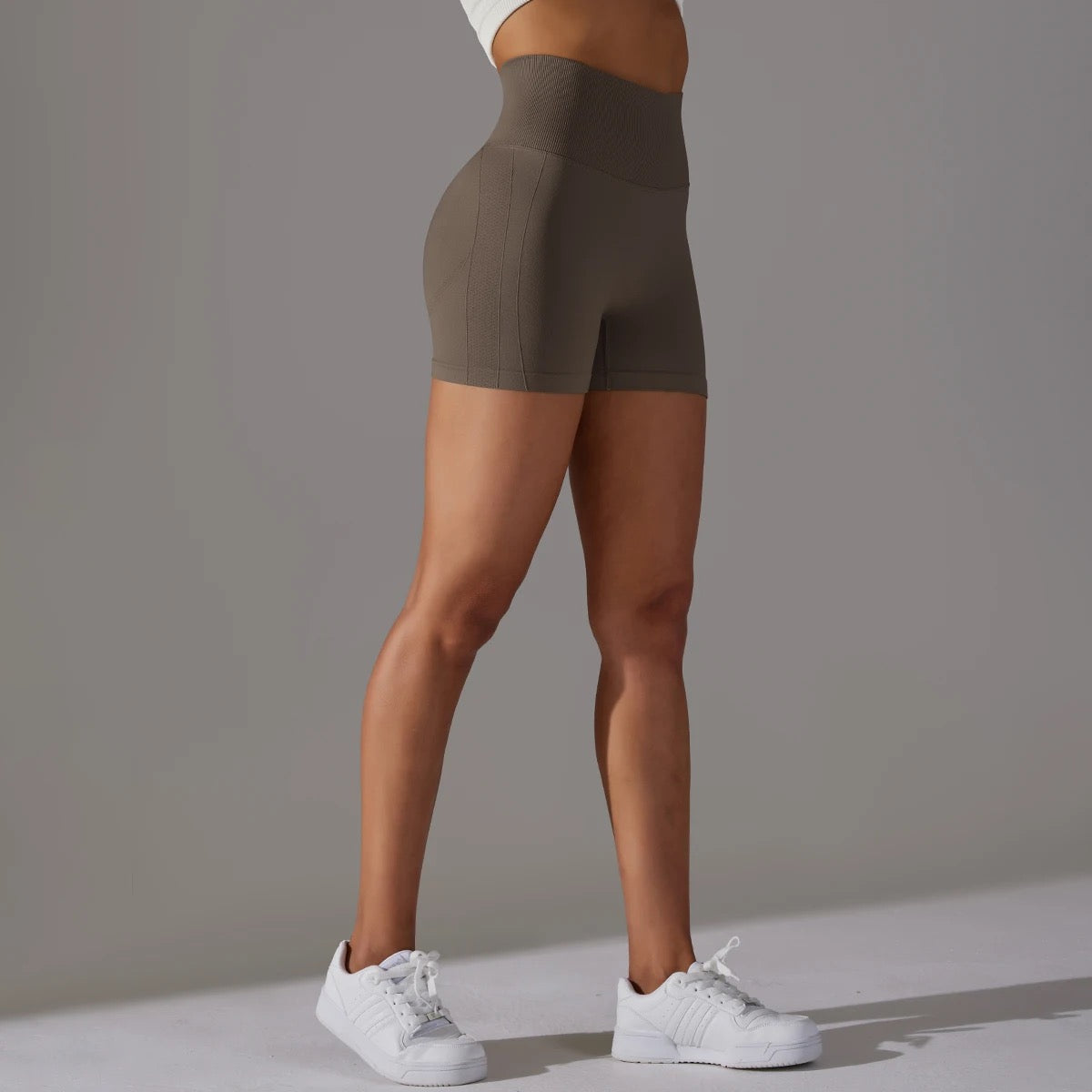 Seamless Ribbed-Waist Gym Shorts