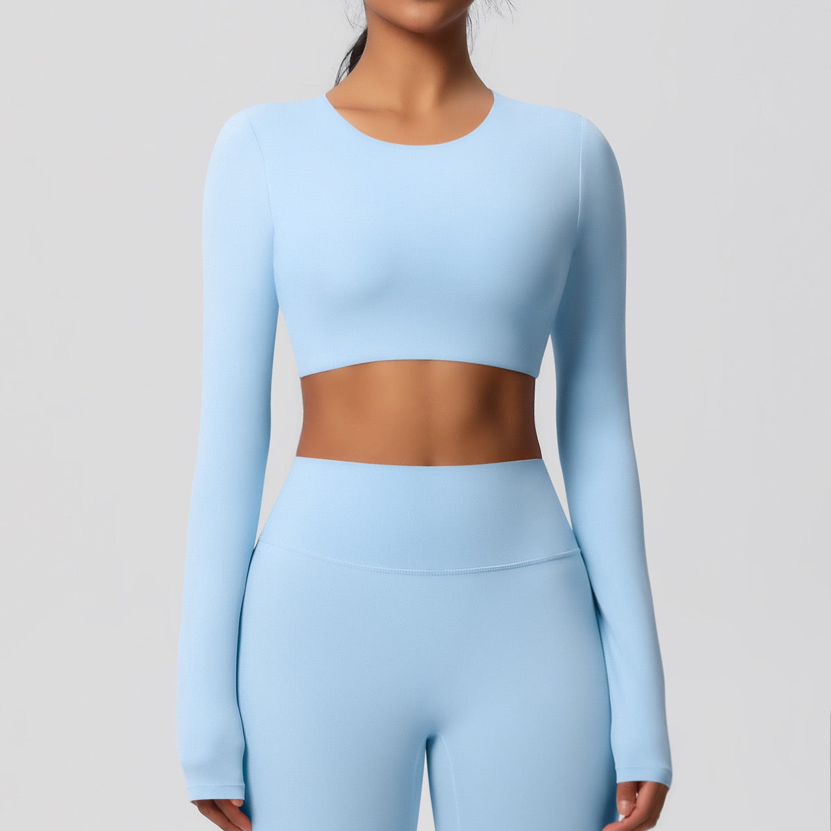 Long sleeve crop top with removable pads