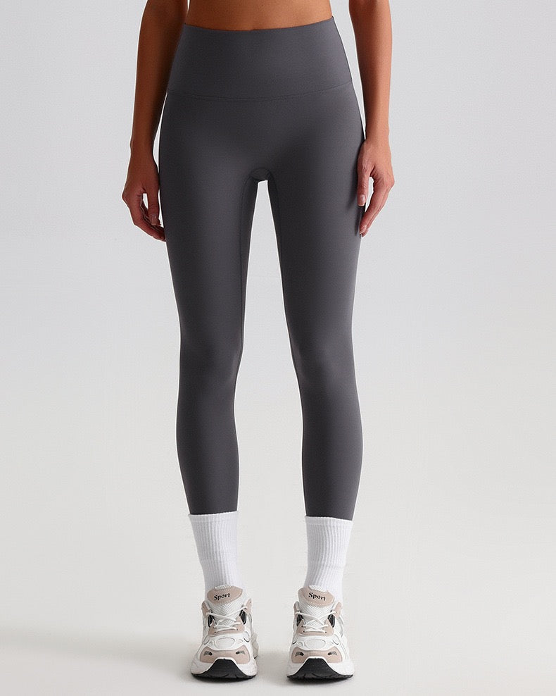 Moisture wicking leggings