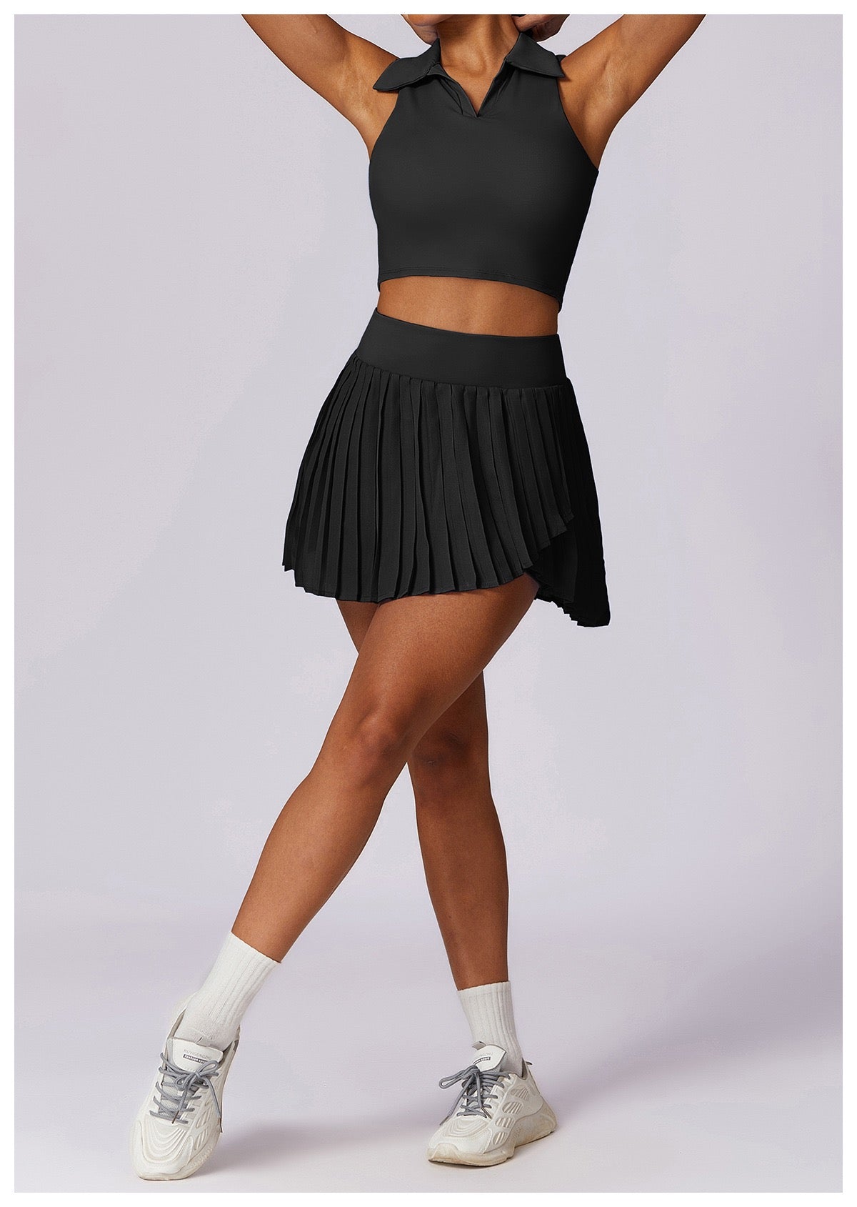 Performance-crop-top-with-collar