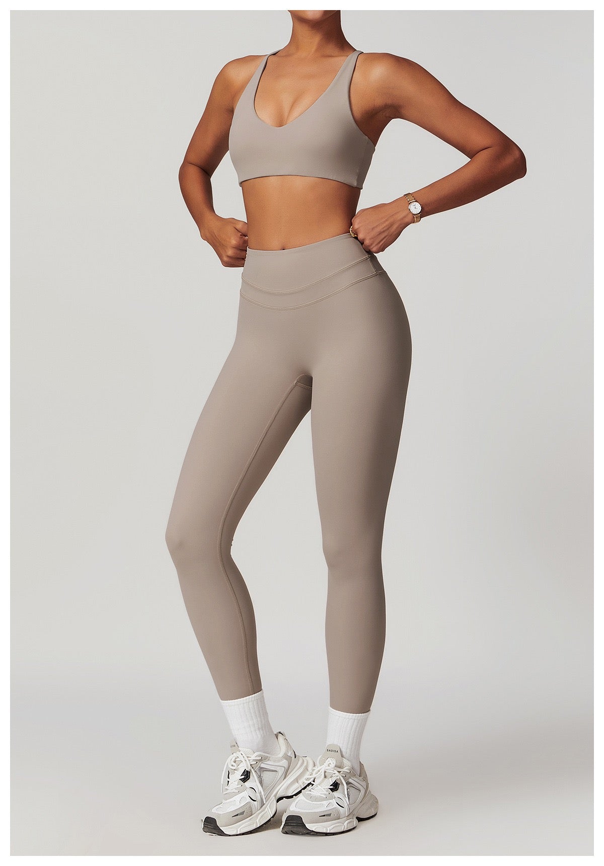 Sculpting-leggings-for-a-flattering-fit