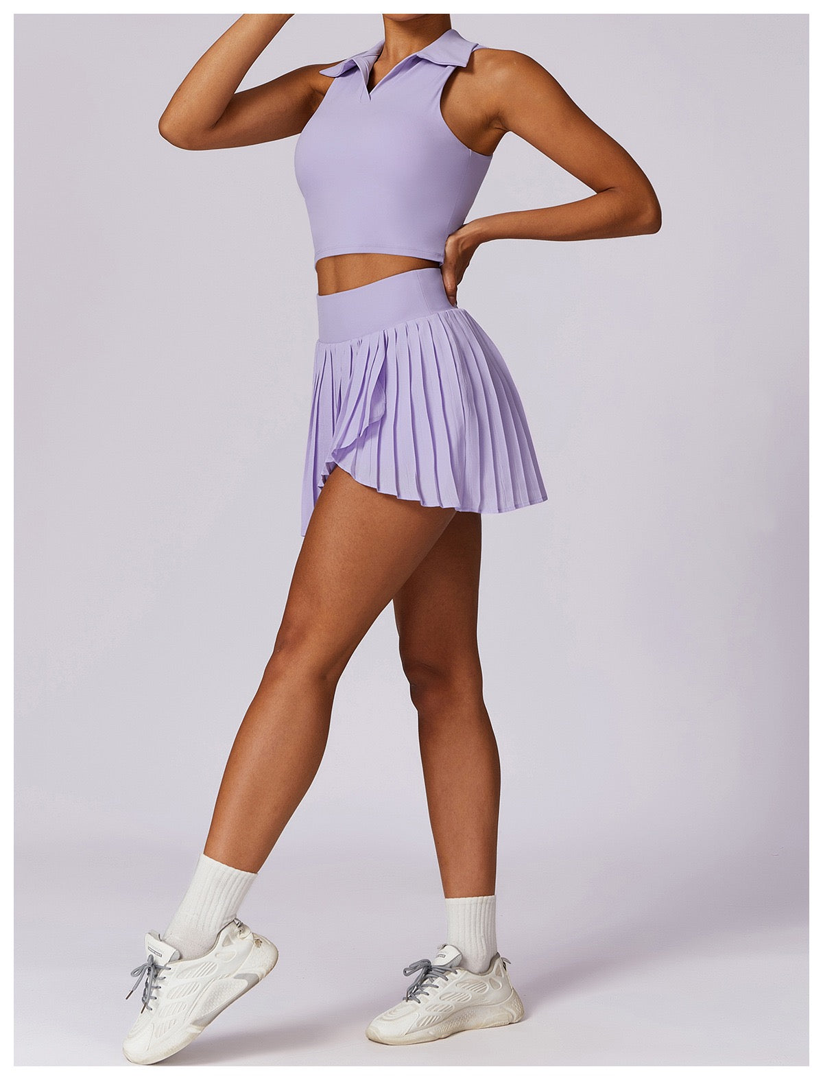 Sleeveless-workout-top-with-collar
