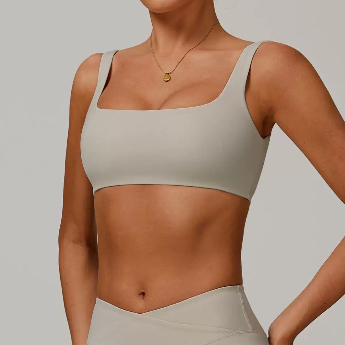 Seamless Square-Neck Sports Bra - Navy