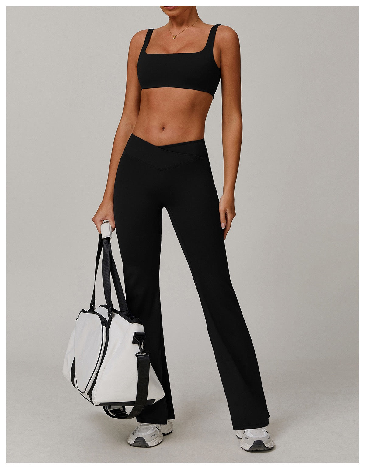 Seamless Square-Neck Sports Bra - Navy
