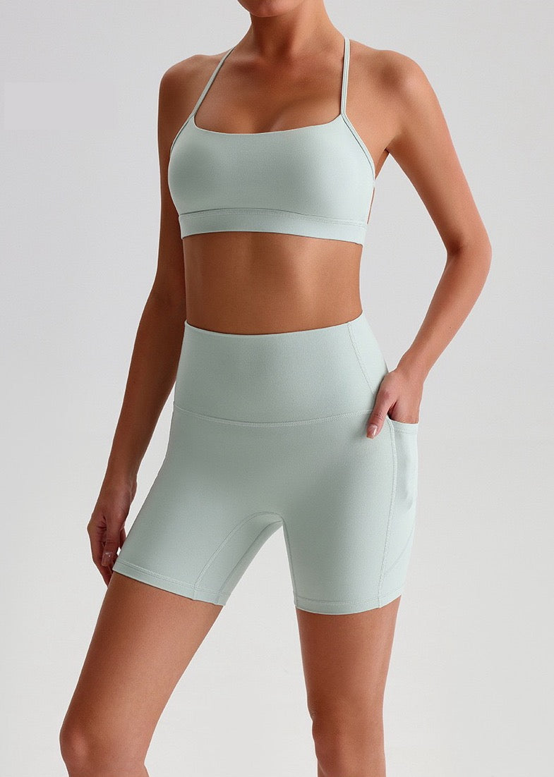 Workout shorts with side pockets