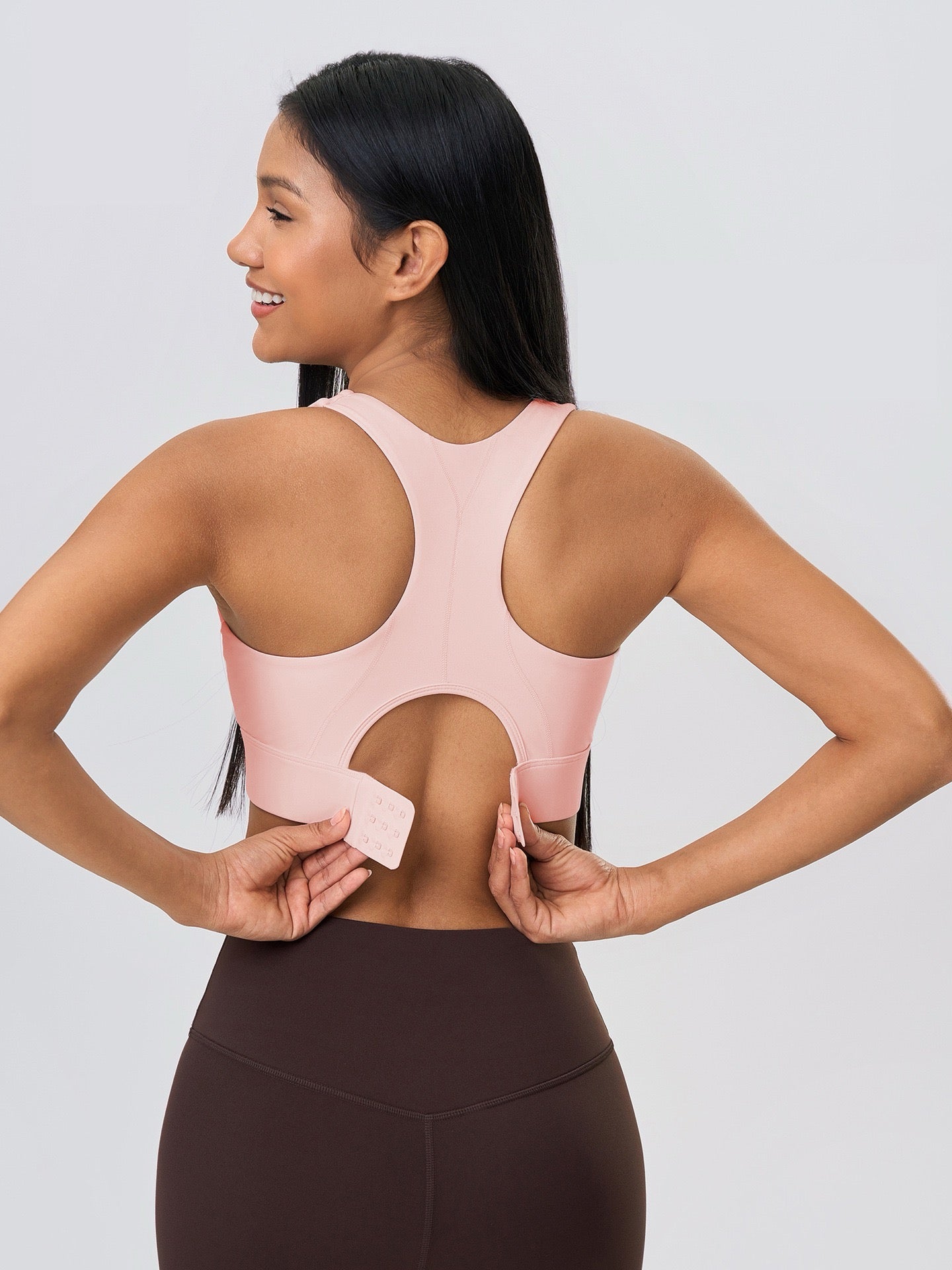 adjustable hook sports bra