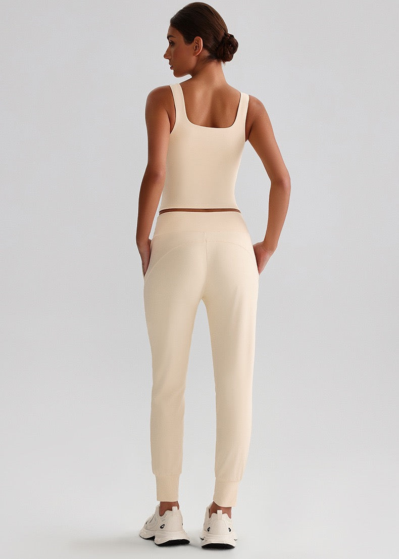 eco-friendly workout outfit women