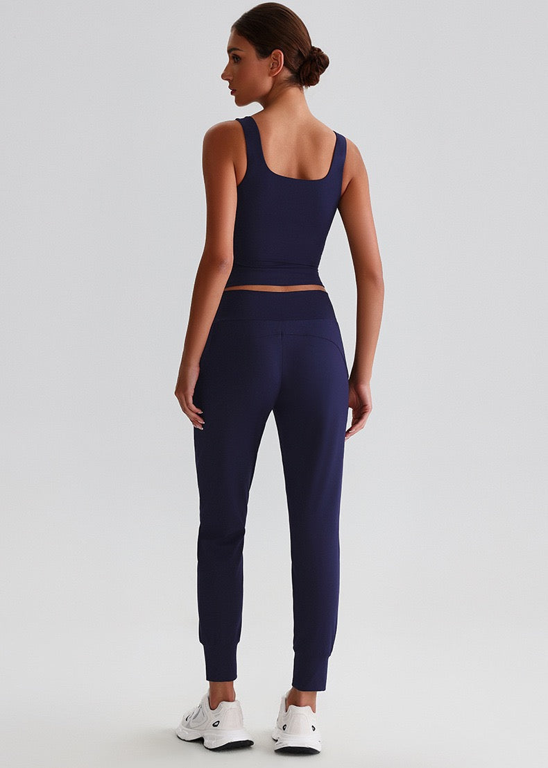 minimalist activewear for women