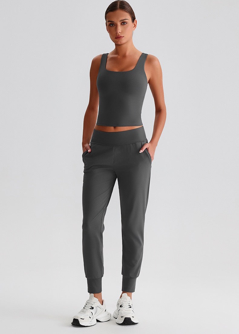 moisture-wicking 2-piece set