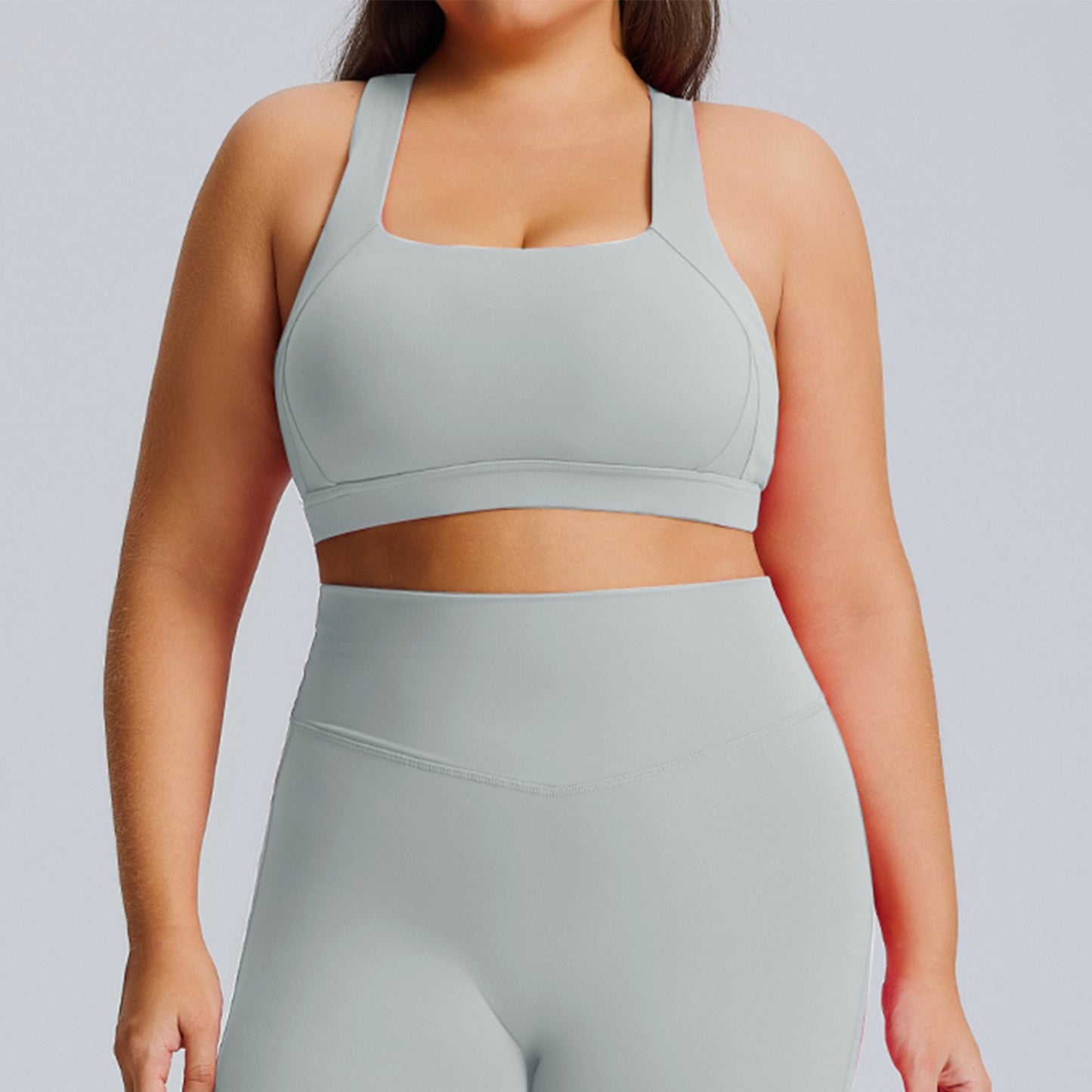 plus size sports bra for curvy women