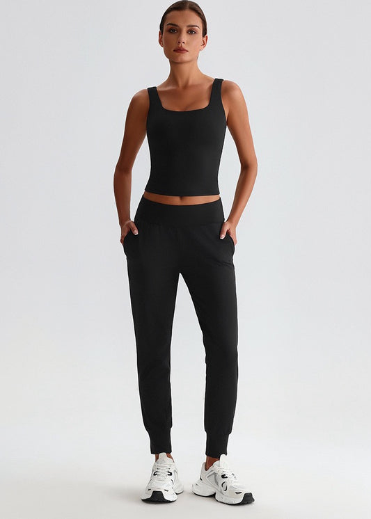 quick-dry joggers and tank women