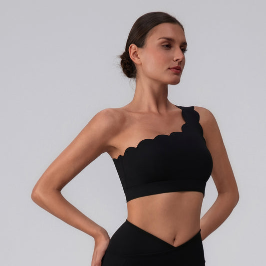 black sports bra with removable pads