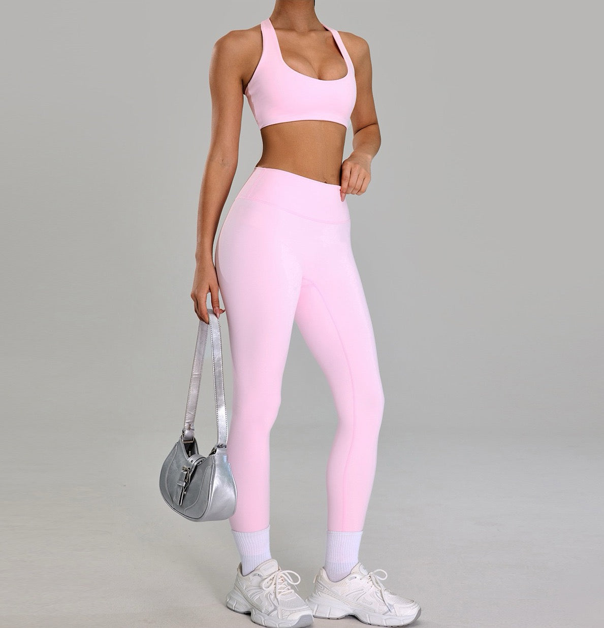 stylish u-neck sports bra for women