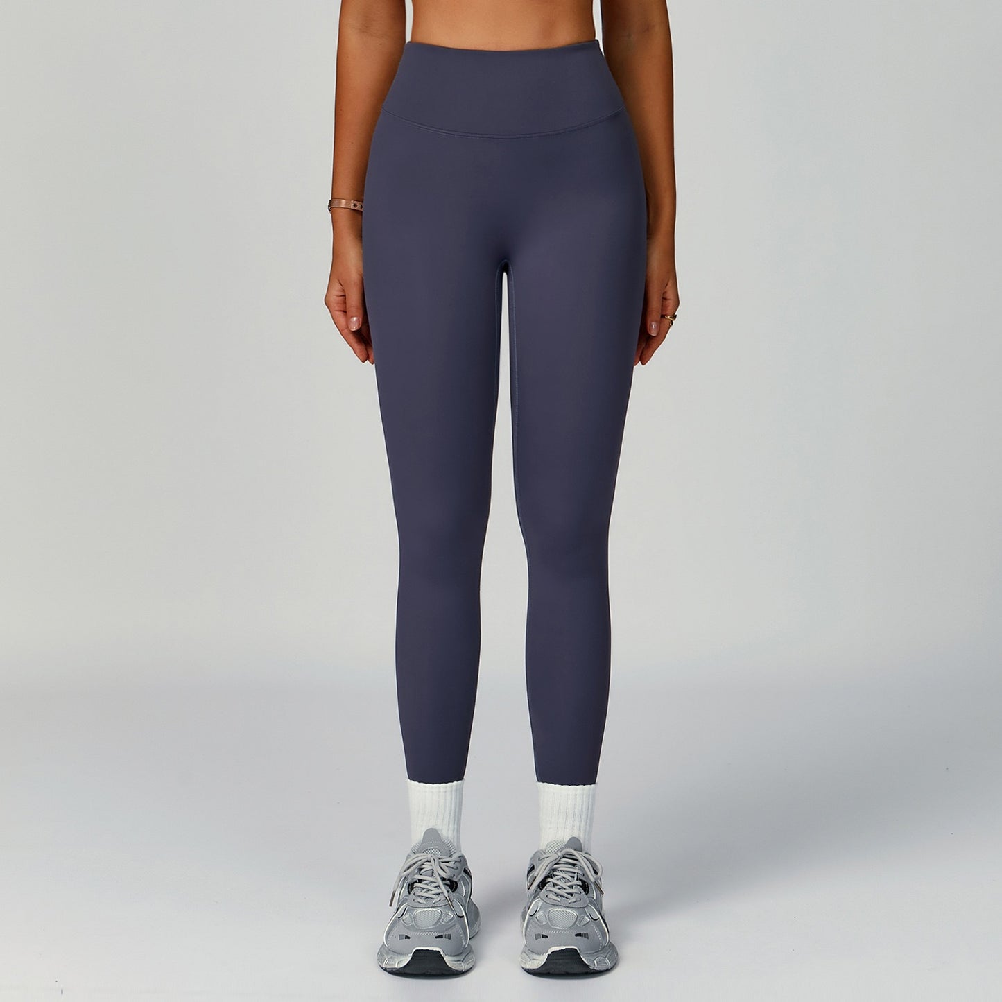 sustainable activewear leggings blue grey color