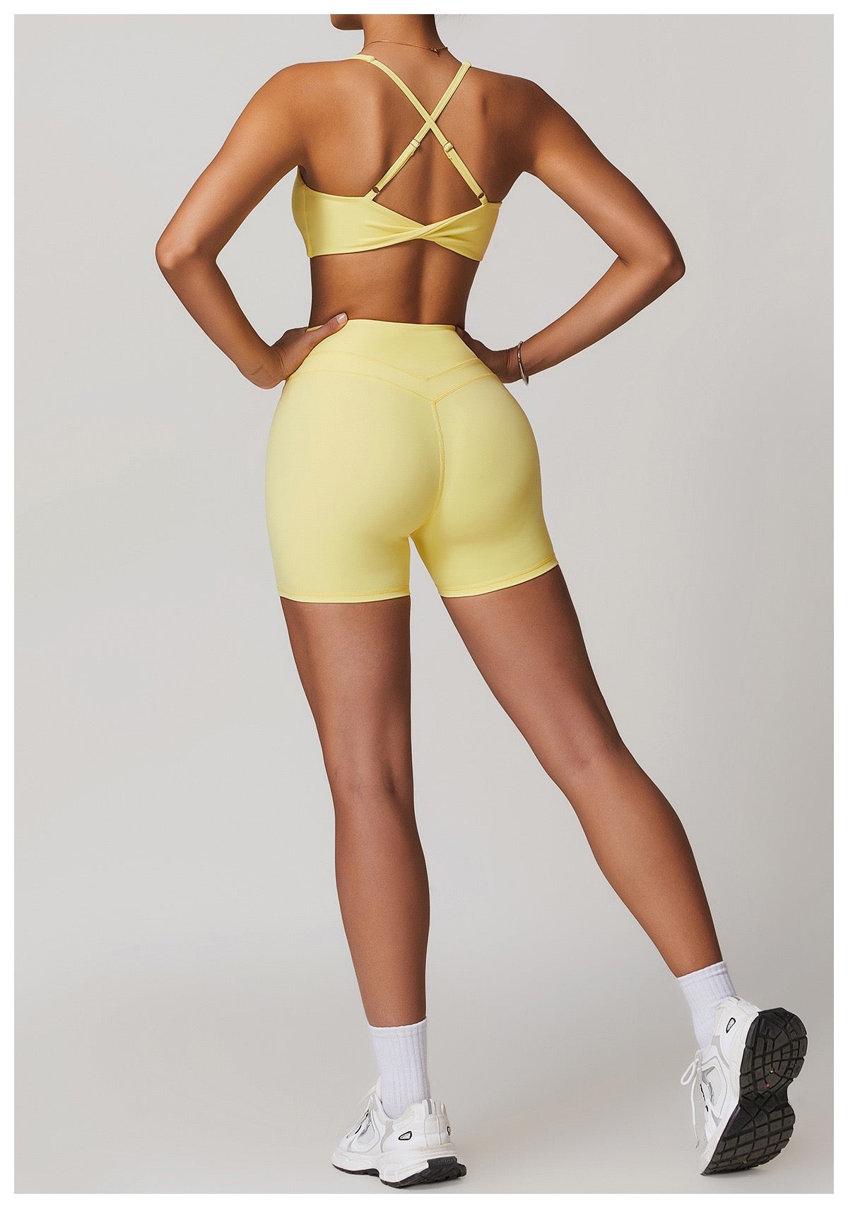 Breathable crisscross sports bra for hot weather