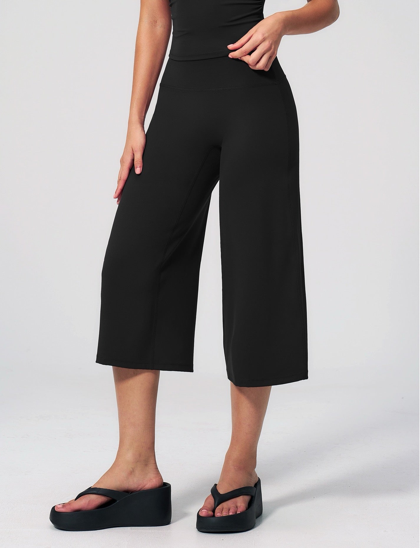 black Wide Leg Cropped Pants