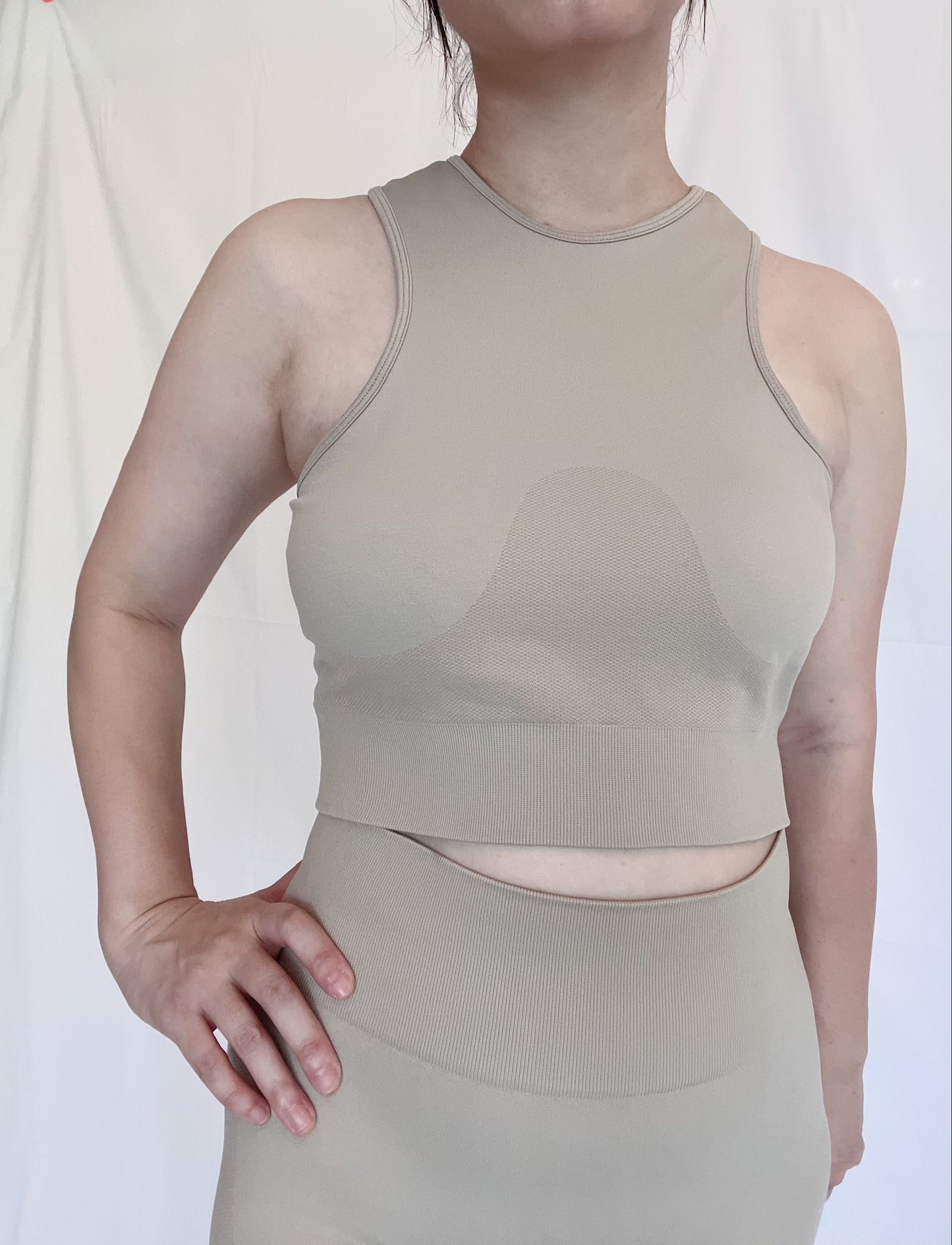 Seamless Crop Top with Removable Pads