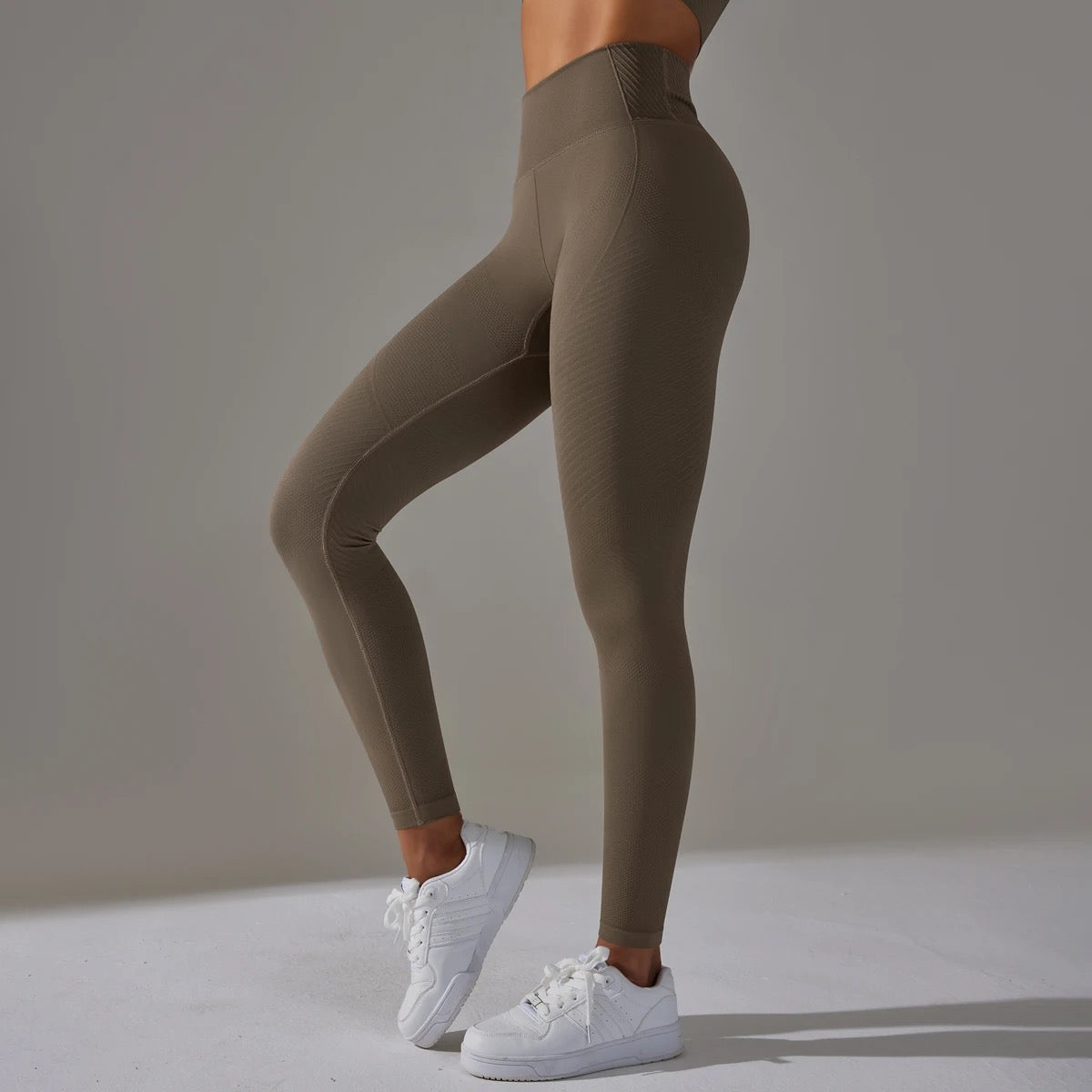 SculptFit Seamless High-Waist Leggings - Ivory Color