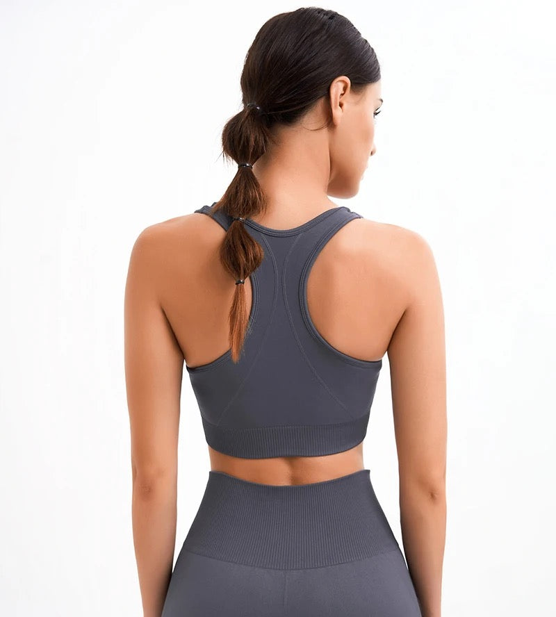 Seamless Racerback Sports Bra – Black Color