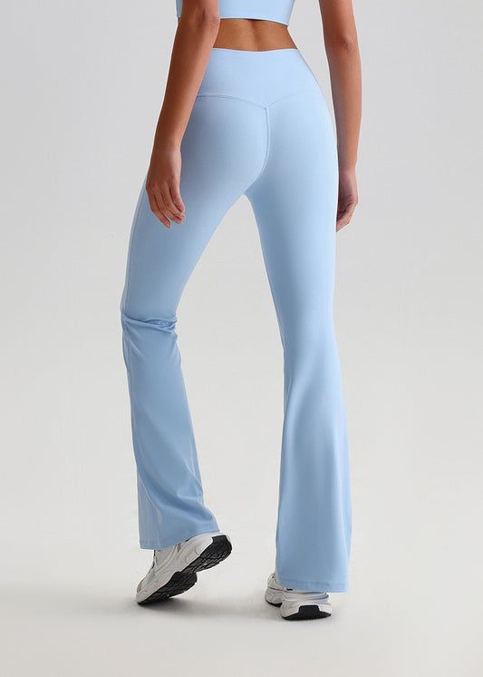 Sculpting yoga flare pants in blue