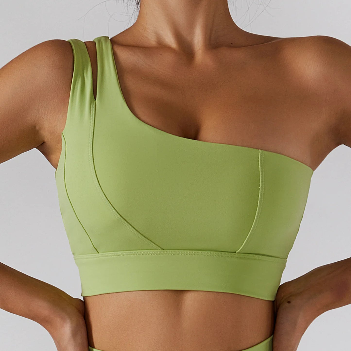 Breathable One-Shoulder Cutout Sports Bra