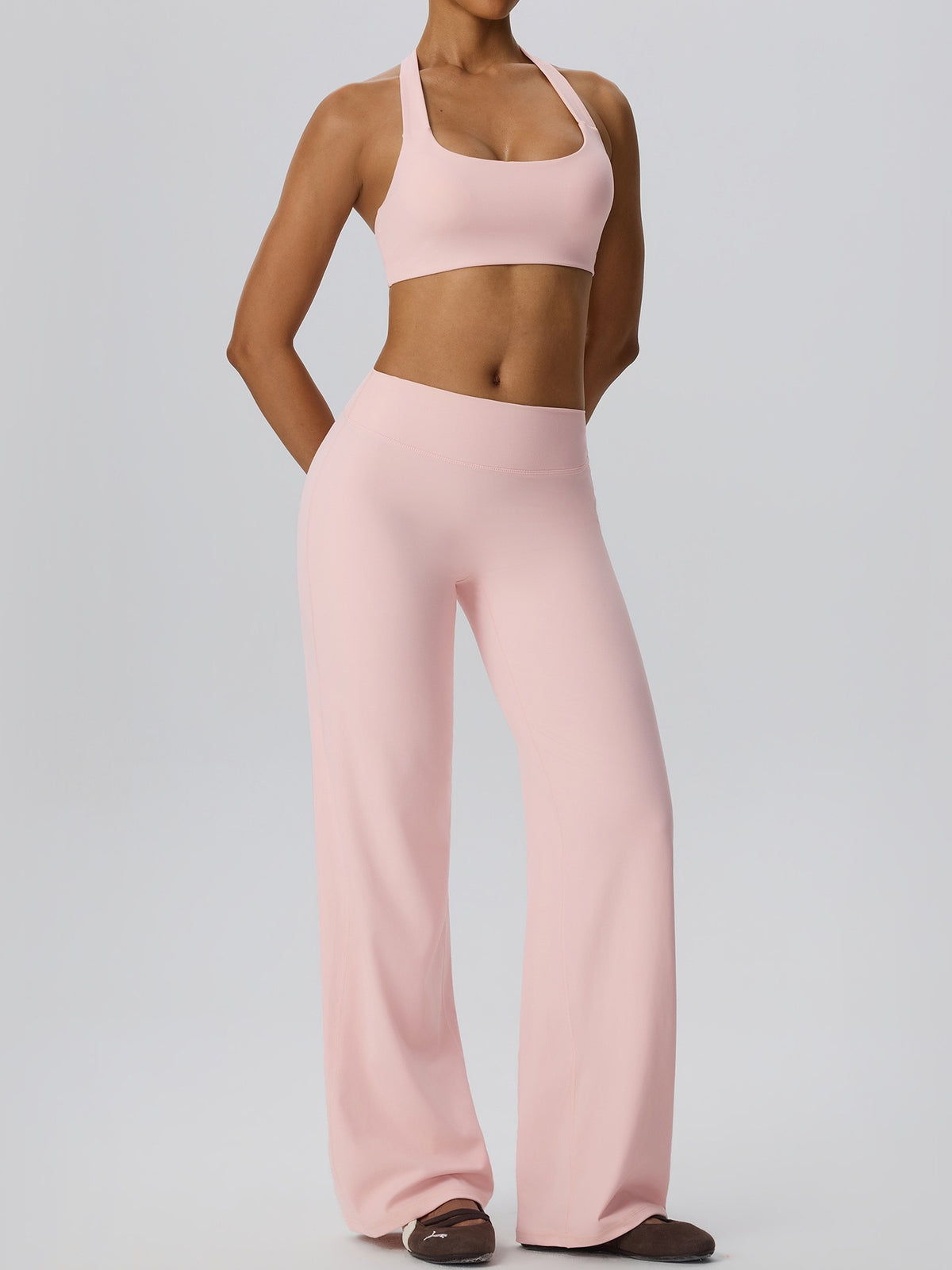 Soft stretch halter workout bra removable bra pads
