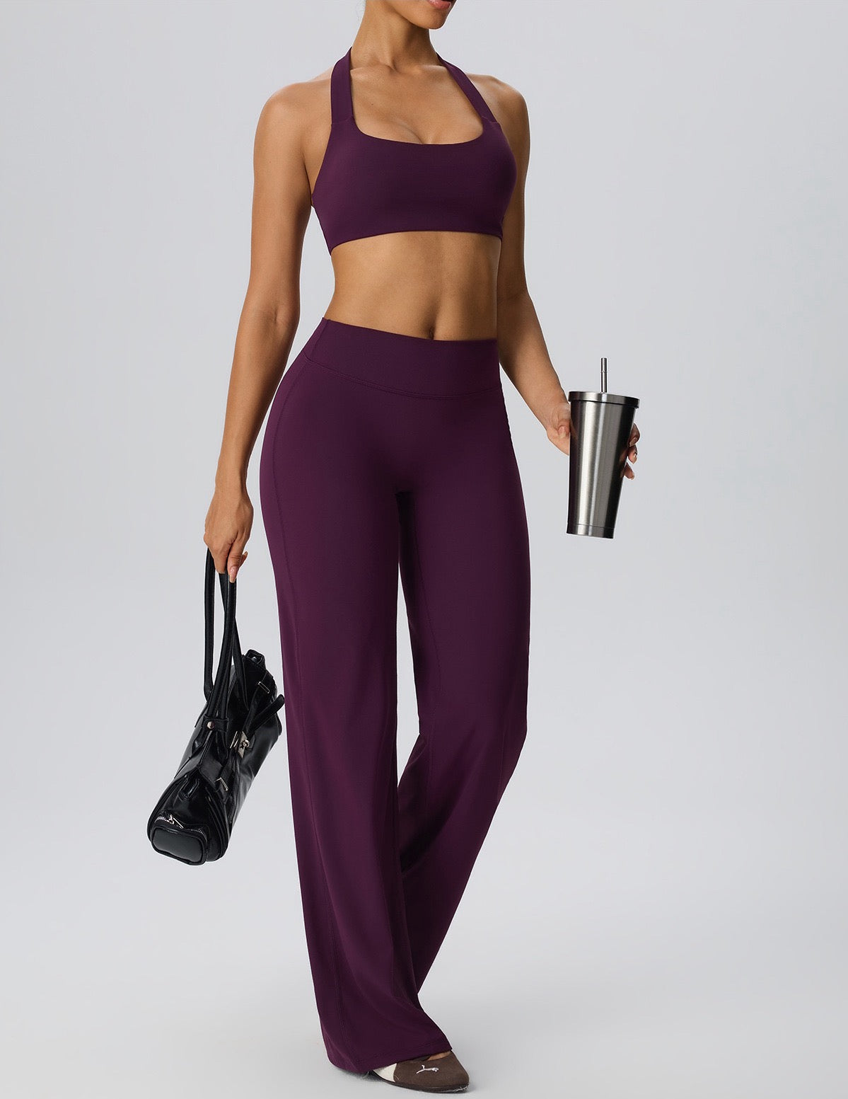Women’s halter workout bra show back lines