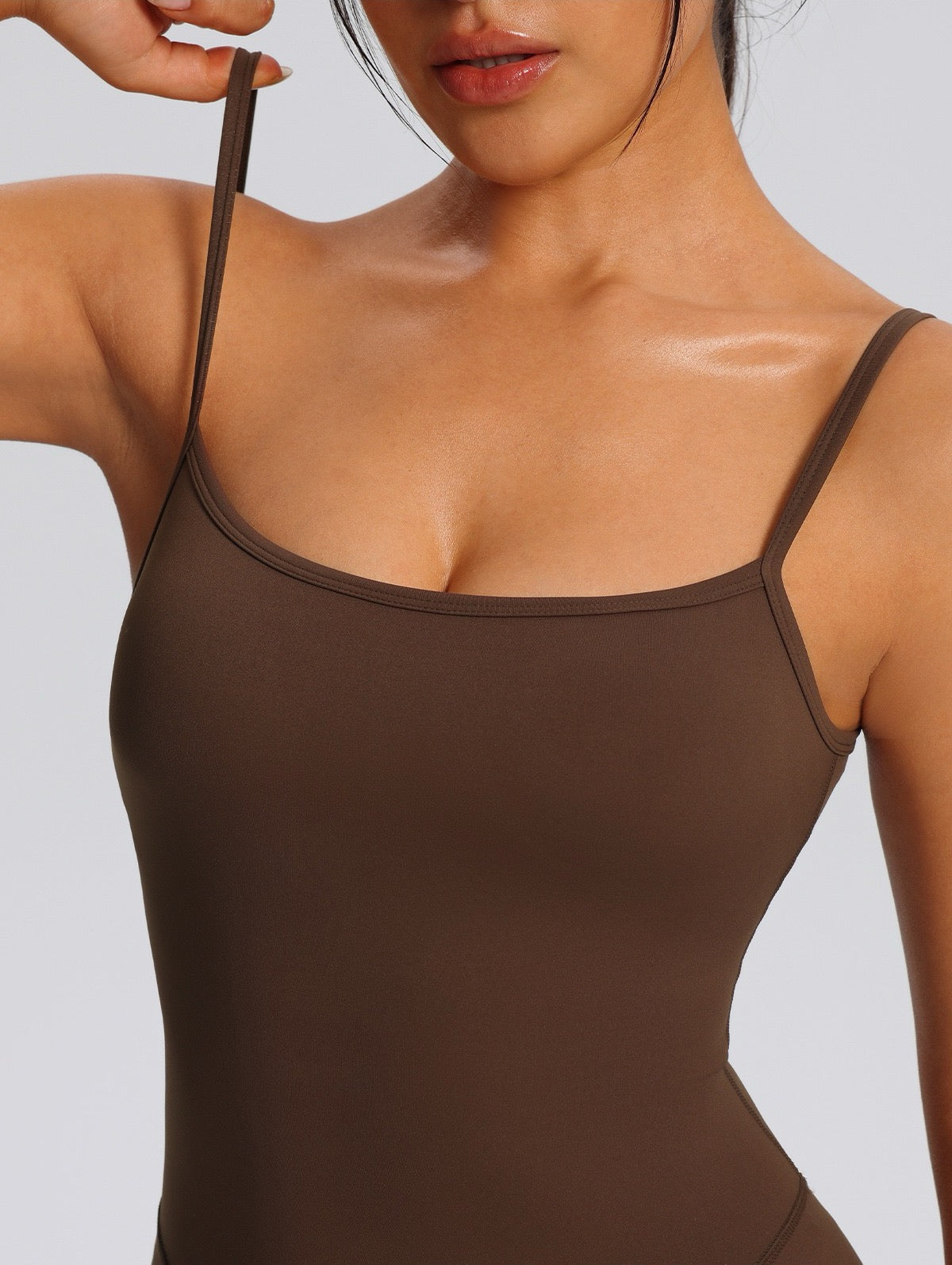 adjustable strap fitness outfit