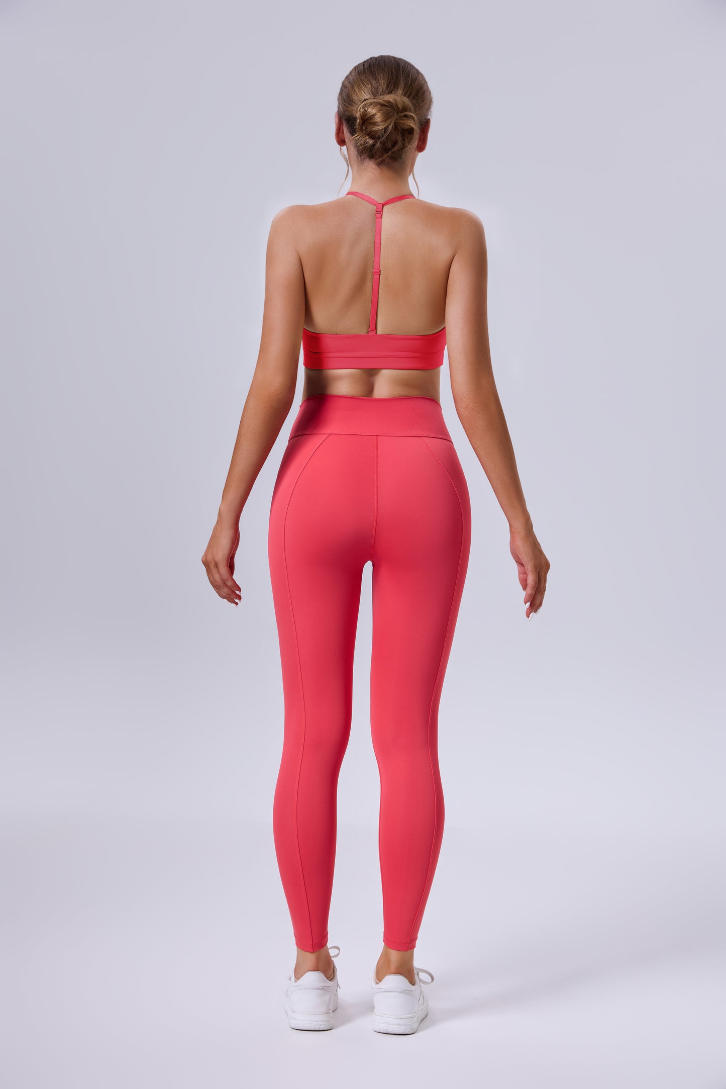 adjustable strap sports bra for workouts