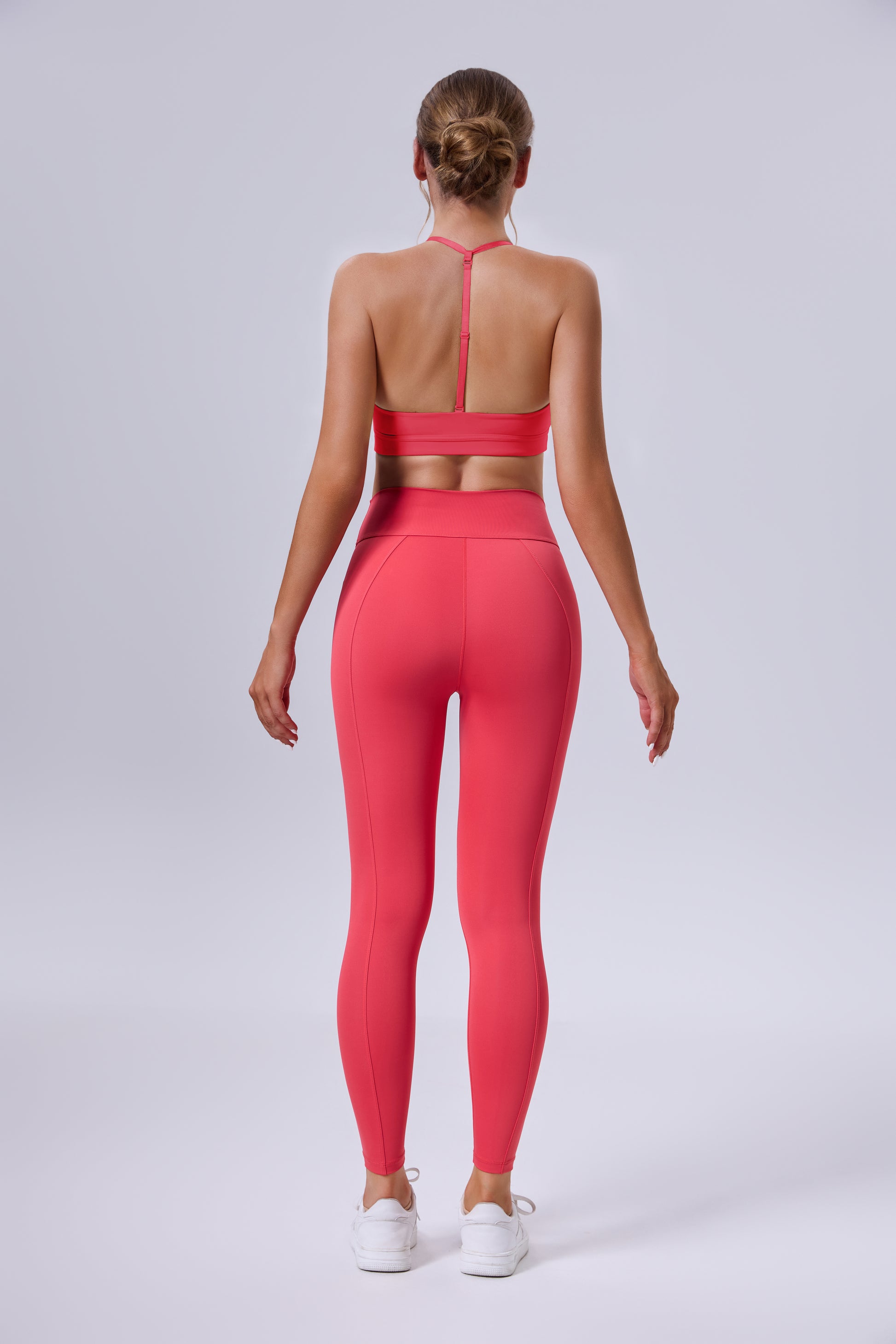 adjustable strap sports bra for workouts