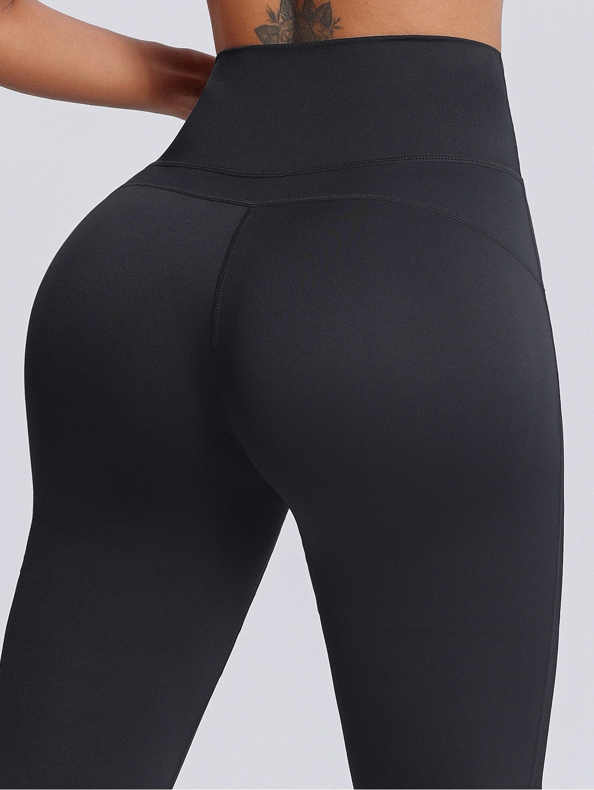 black sculpting yoga pants