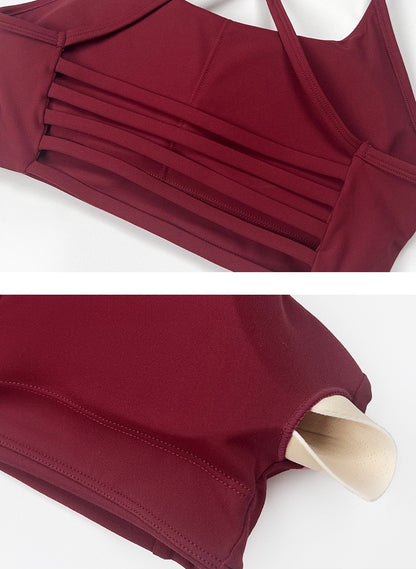 chic workout bra with removable pads