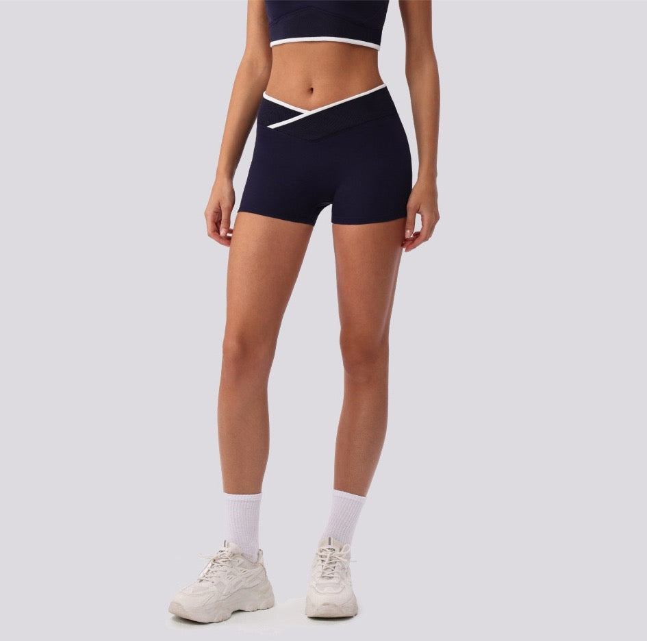 gym outfit shorts women