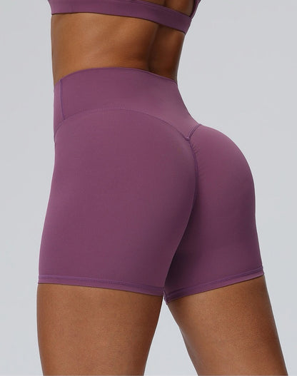 invisible scrunch shorts gym outfit