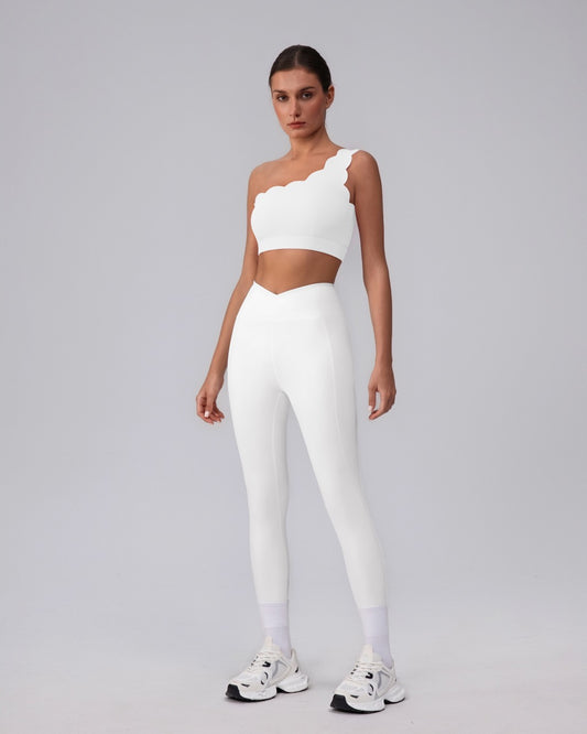 scallop bra and v waist leggings