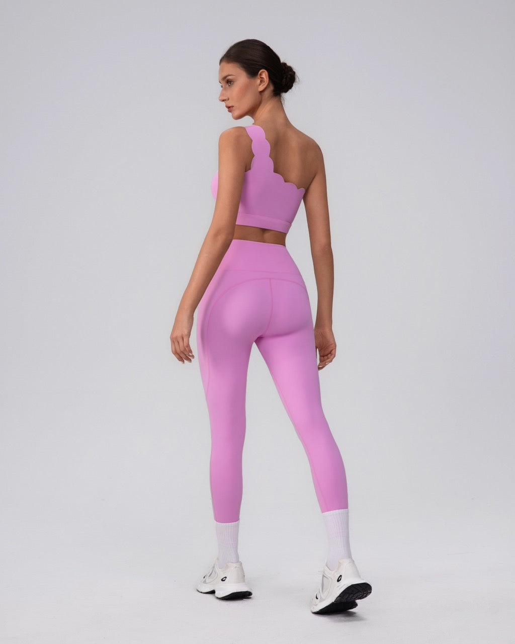 sculpting workout set in pink