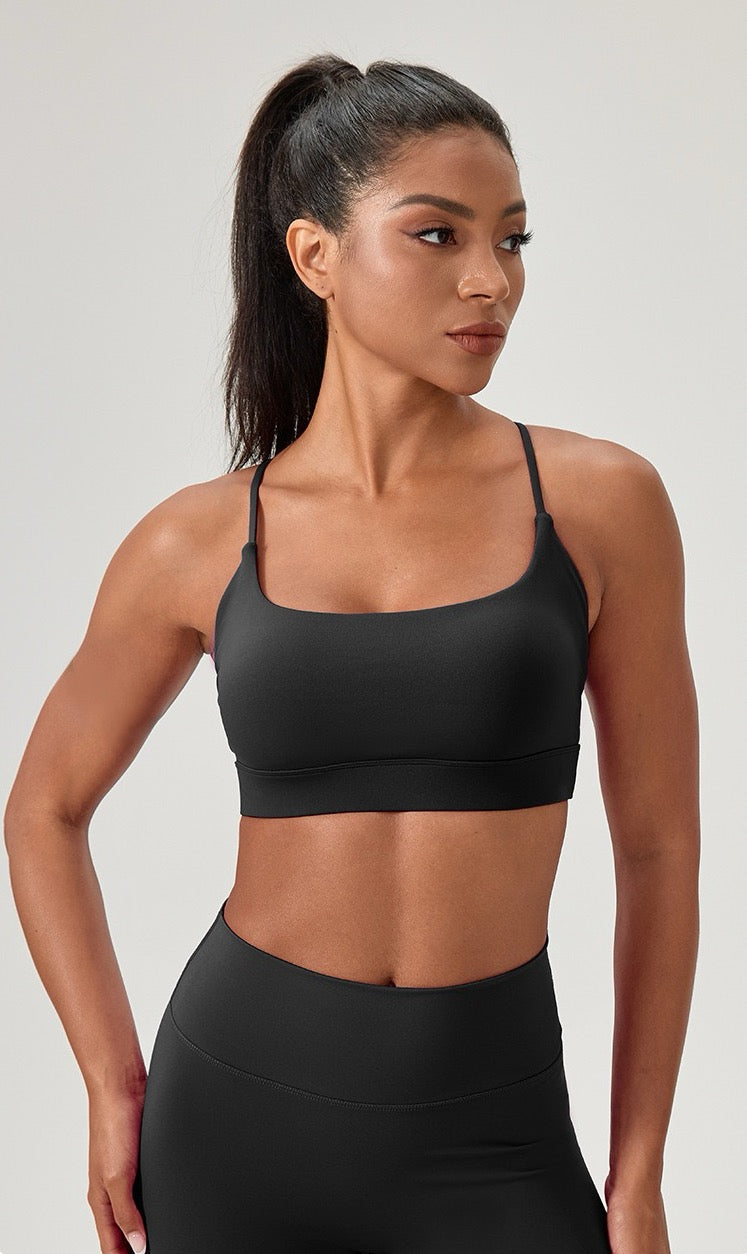 stylish gym bra with cross back