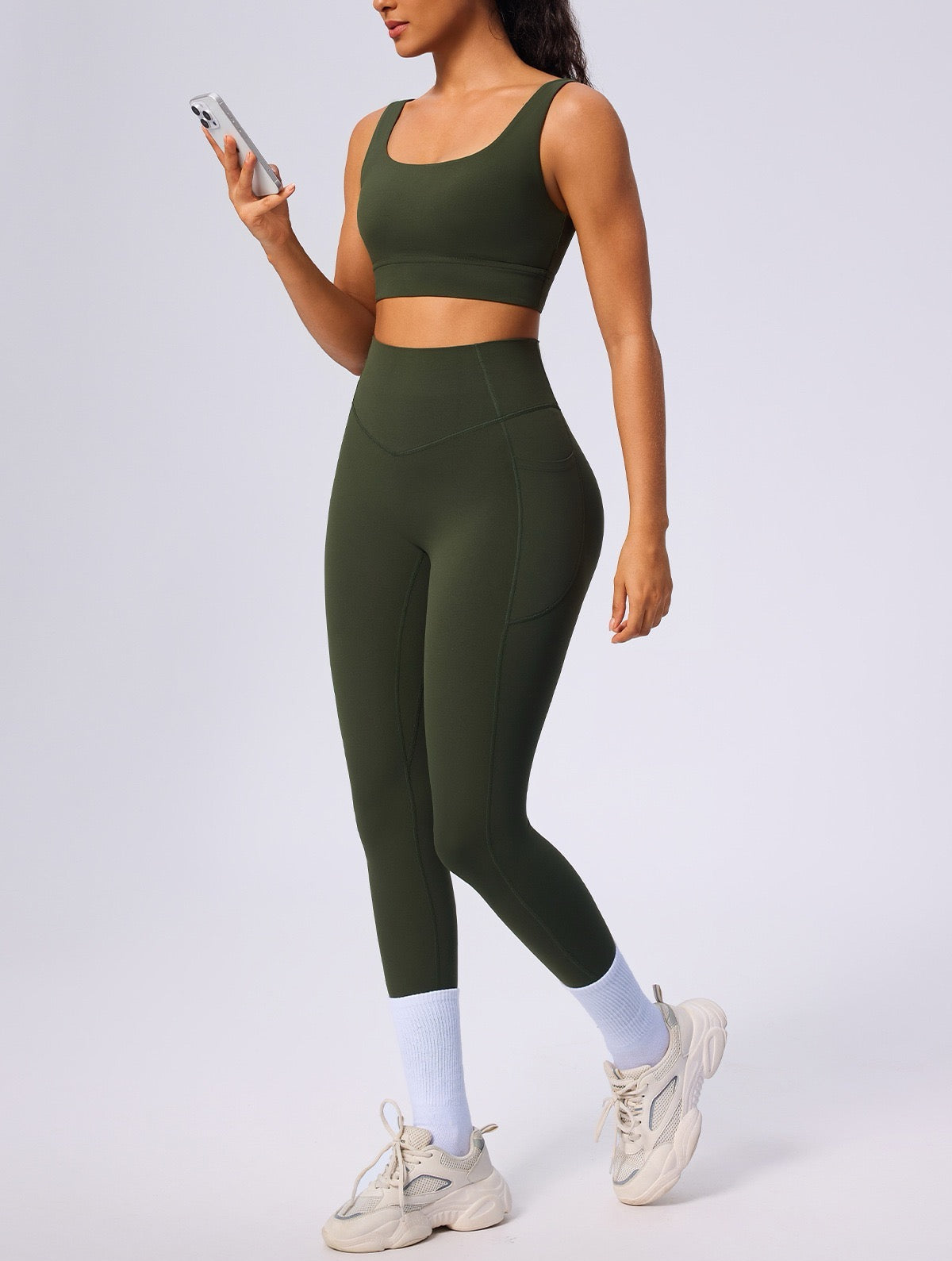 stylish sports bra for daily wear