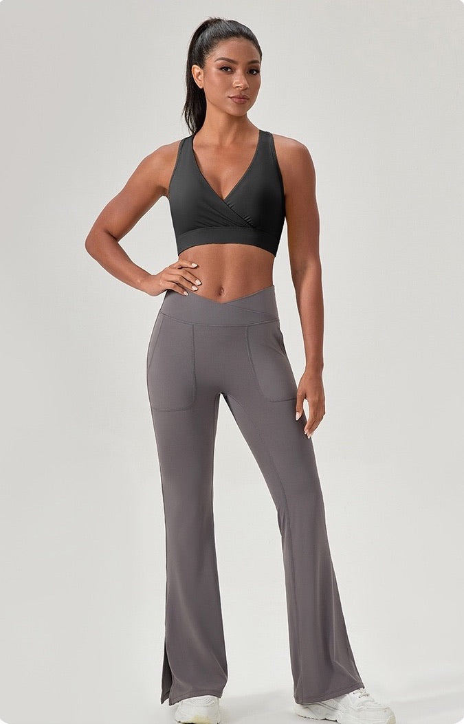comfortable sports bra black colour