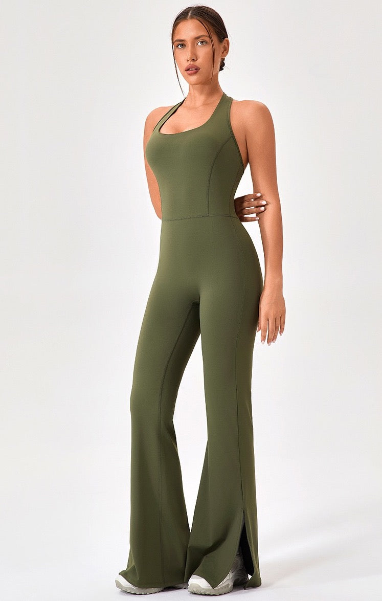 trending women's athleisure 2026