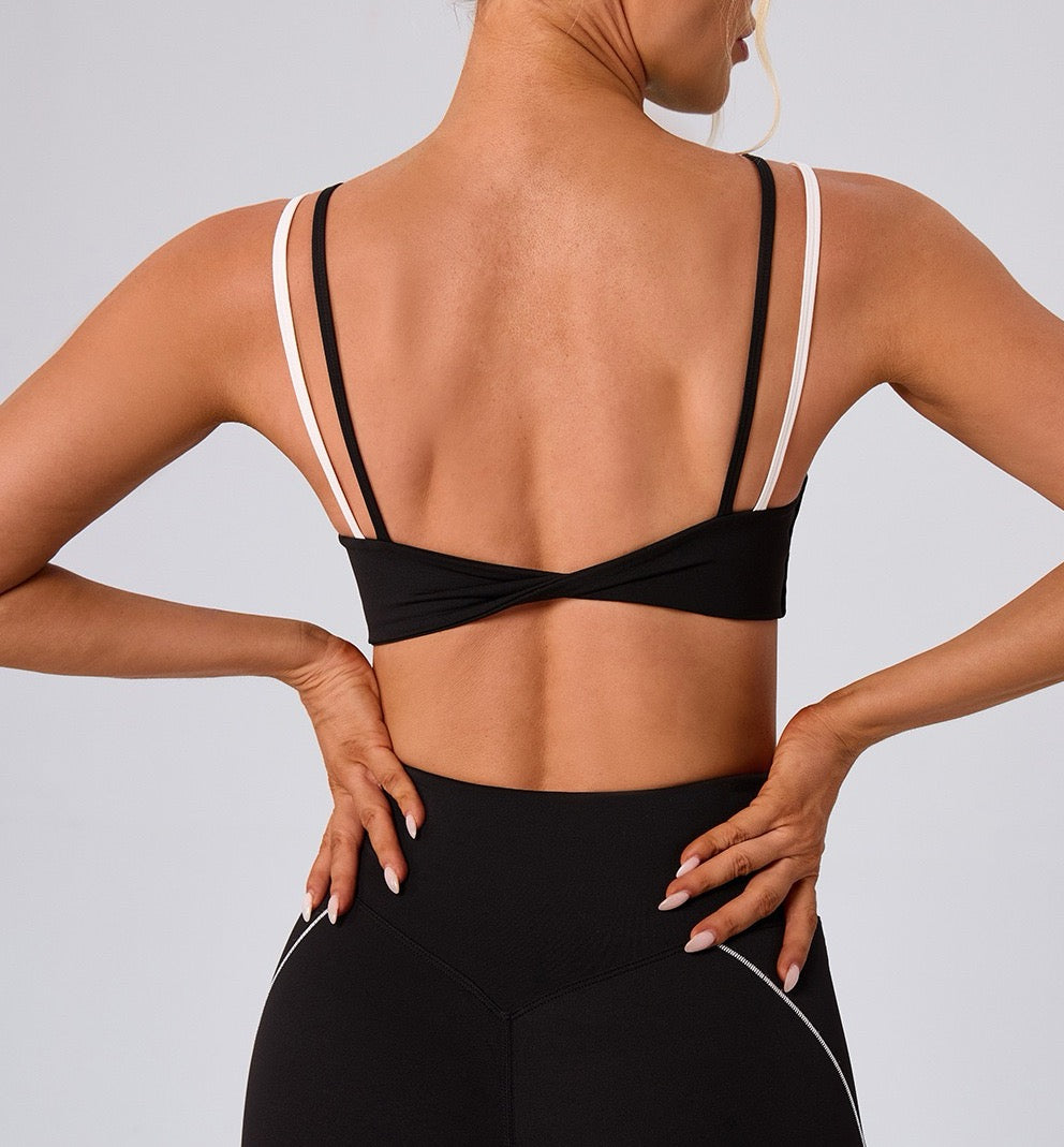 twisted back sports bra black