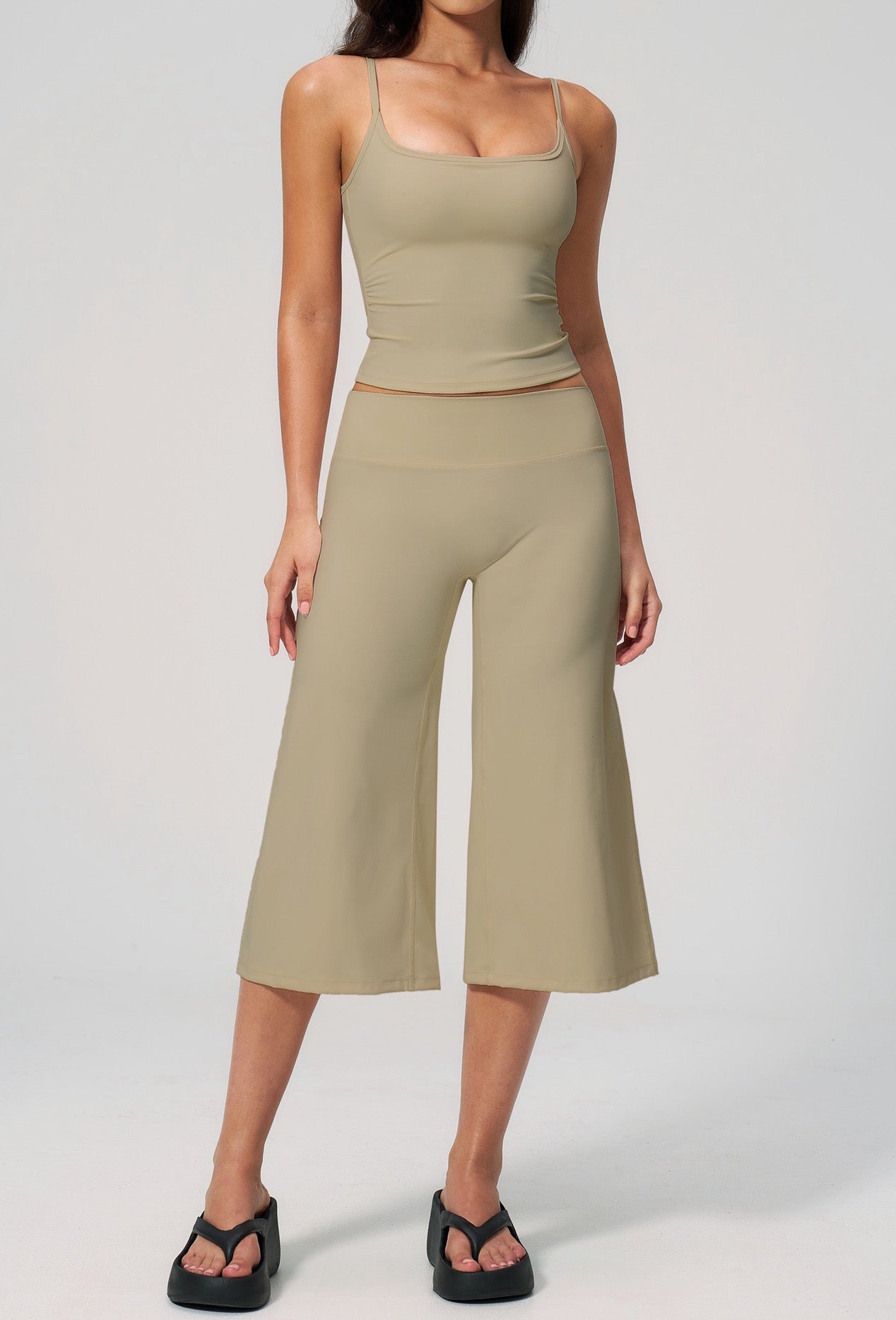 women's activewear bottoms khaki