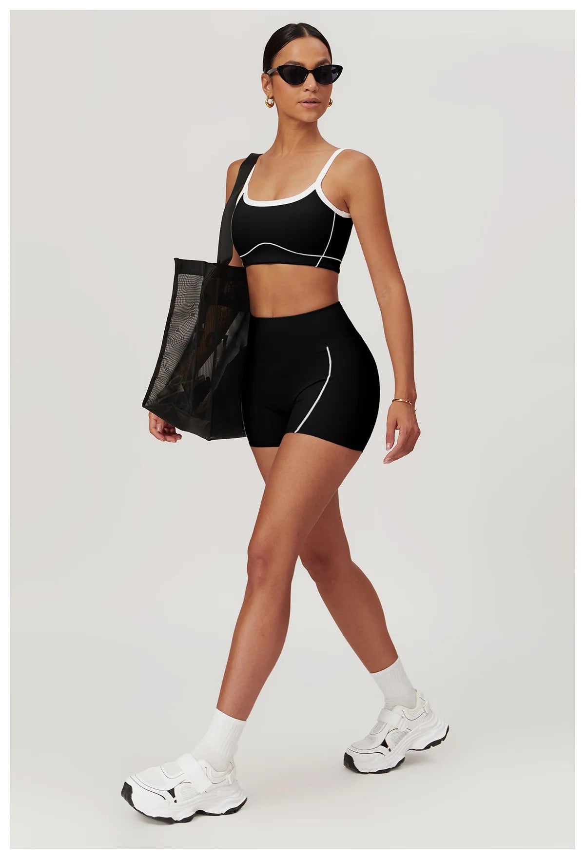 Wave Essential Sports Bra & High-Waist Shorts Set – Black