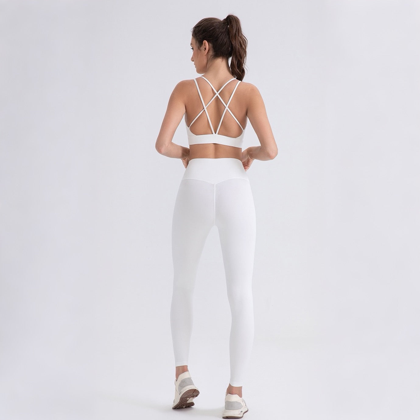 women’s criss cross sports bra white colour